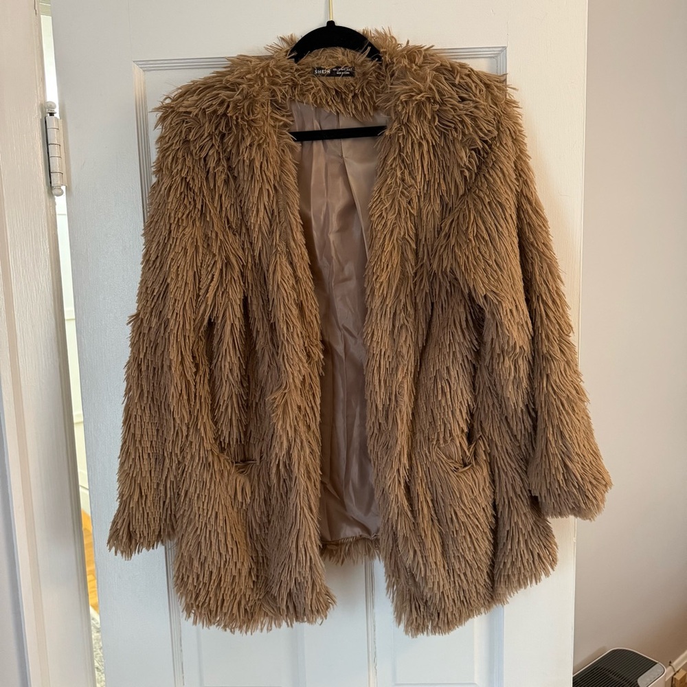 Women's Faux Fur Coat in Brown